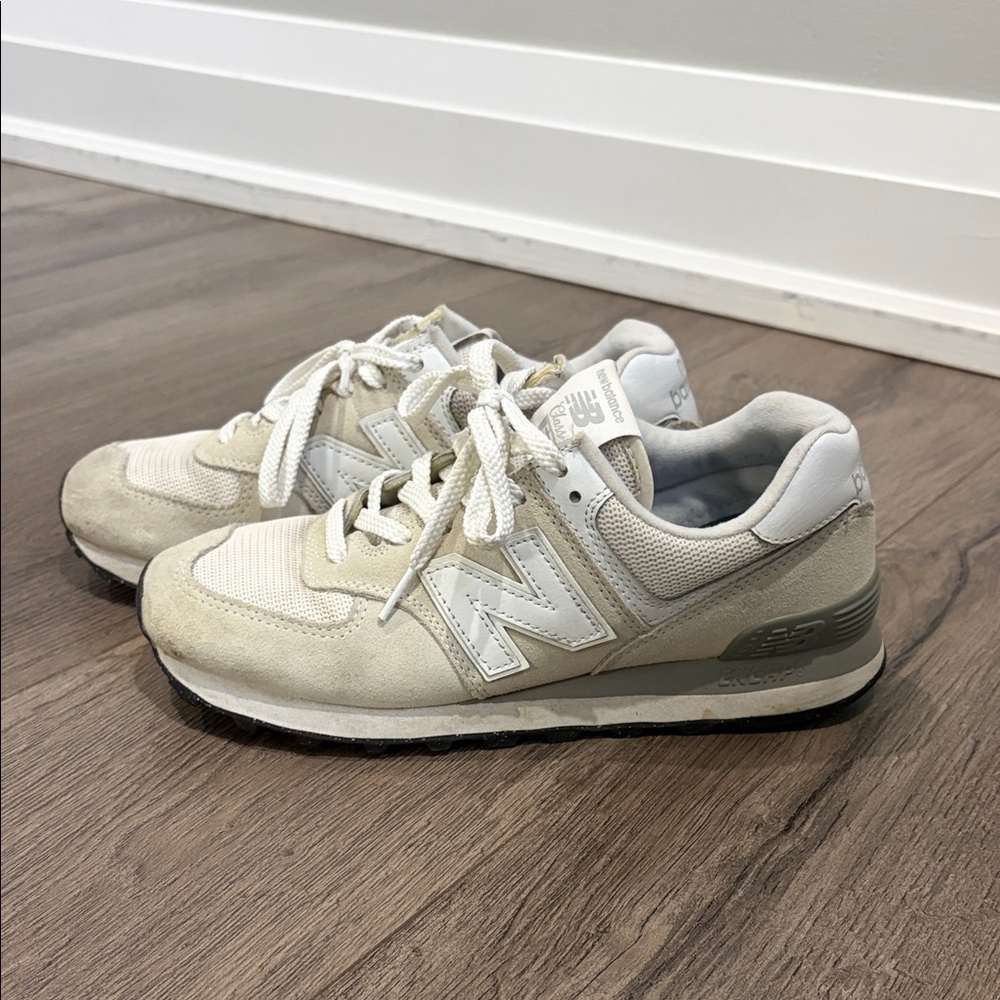 New Balance Women's 574 Sneakers in Grey